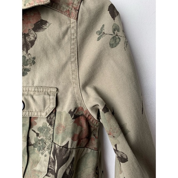 XS, DEX, sage and floral utility jacket - Picture 8 of 16